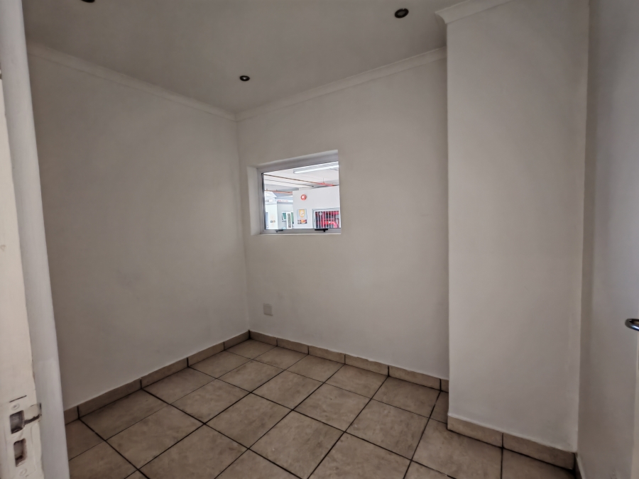 To Let commercial Property for Rent in Asla Park Western Cape